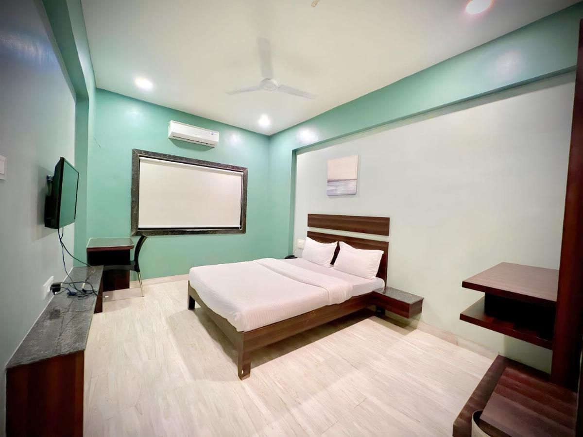 Hotel Rahul Regency, Aurangabad Екстериор снимка